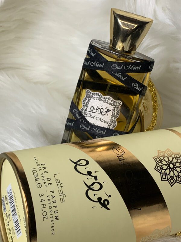 Lattafa Oud Mood Eau de Parfum